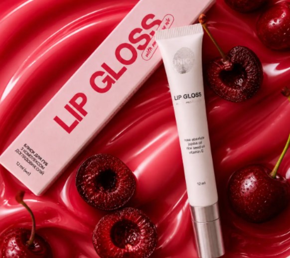 Блиск для губ вишня LIP GLOSS AMOUR